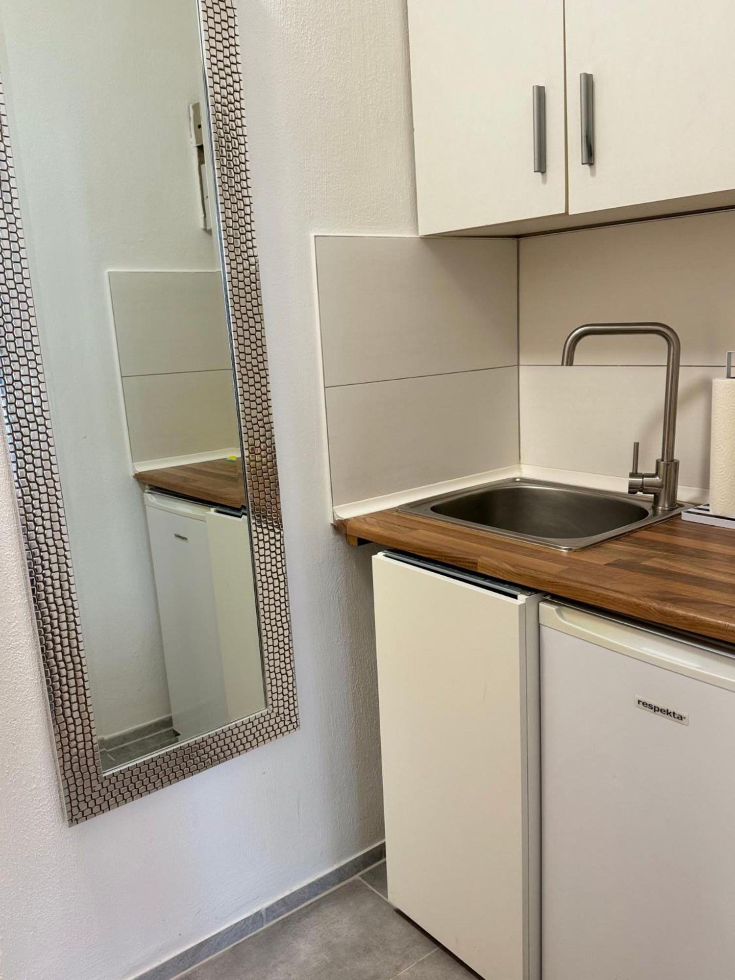 Handwerkerwohnung "Daniel" Inklusive Stellplatz Krollwitz Екстер'єр фото
